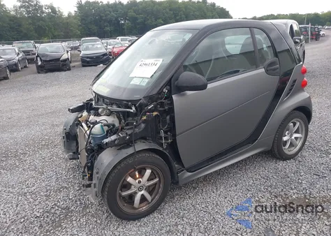 2015 Smart Fortwo Passion/Pure z USA, uszkodzony, nr VIN WMEEJ3BA0FK797956